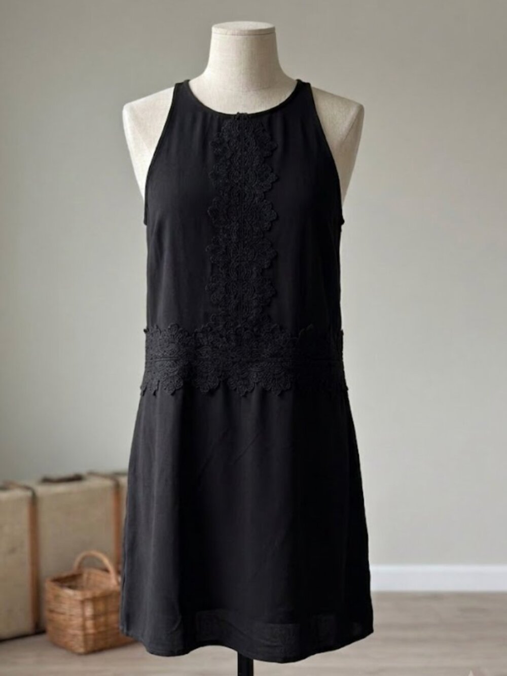 🖤 Leith Black Sleeveless Halter Mini Dress Lace Inset Bodice & Waist Sz M